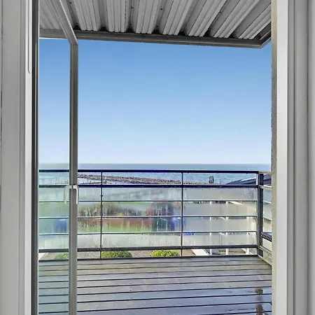 Apartment 1 Bedroom Stunning In Tranekaer Lohals